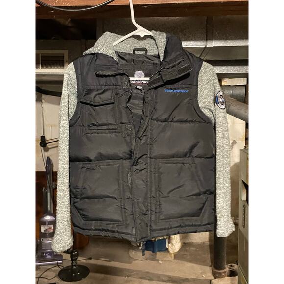 Weatherproof Vintage Small Boys Sherpa Lined Hooded Puffer Vest - Picture 1 of 5